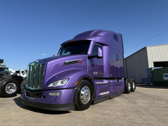 2026 Peterbilt 579 in Dallas, TX — photo 3