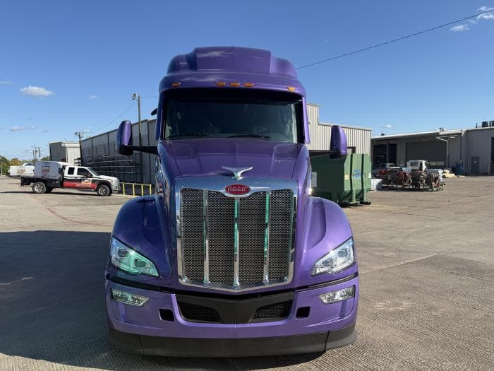 2026 Peterbilt 579 in Dallas, TX — photo 13
