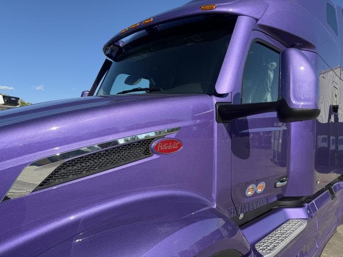 2026 Peterbilt 579 in Dallas, TX — photo 15