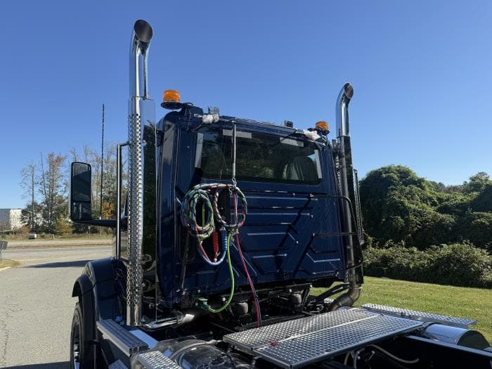 2026 International HX in Richmond, VA — photo 11