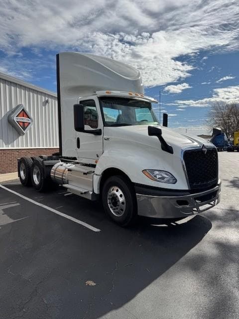 2026 International LT in Lima, OH — photo 3