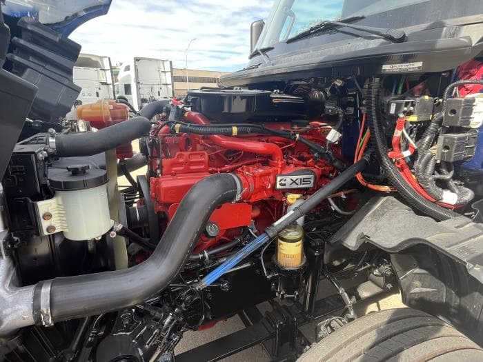 2022 International LT in Kansas City, MO — photo 10