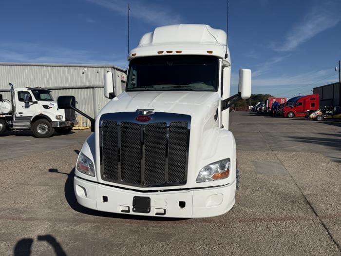 2022 Peterbilt 579 in Dallas, TX — photo 20