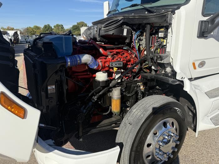 2022 Peterbilt 579 in Dallas, TX — photo 41