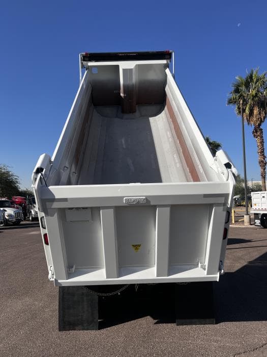 2026 Peterbilt 567 in Phoenix, AZ — photo 9