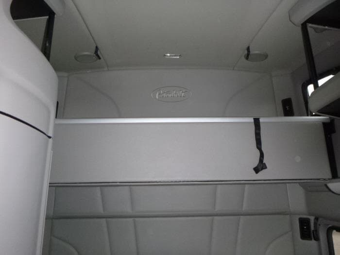 2021 Peterbilt 579 in Denver, CO — photo 16