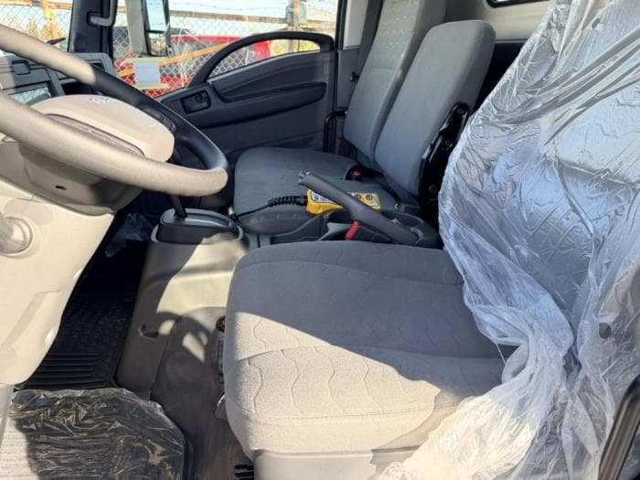 2025 Isuzu NRR in Dayton, OH — photo 24