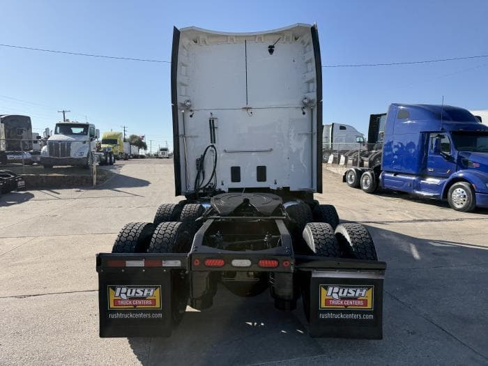 2021 Peterbilt 579 in Dallas, TX — photo 36