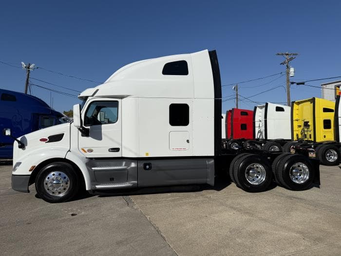 2021 Peterbilt 579 in Dallas, TX — photo 44