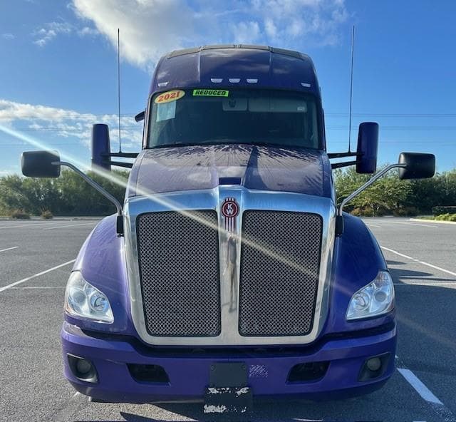 2021 Kenworth T680 in Pharr, TX — photo 3