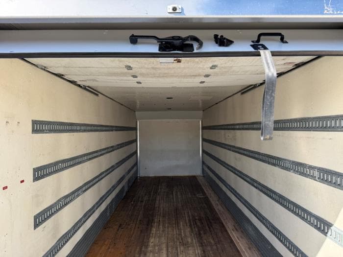 2020 Peterbilt 337 in Orlando, FL — photo 12