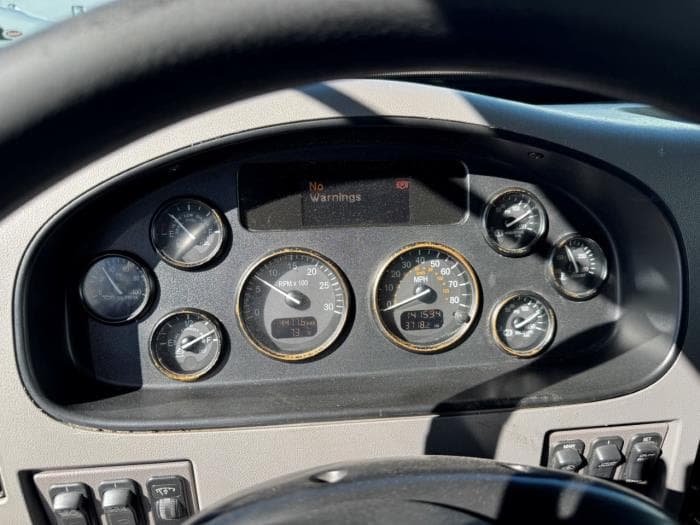 2020 Peterbilt 337 in Orlando, FL — photo 16