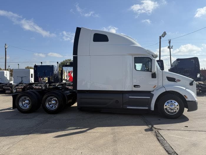 2021 Peterbilt 579 in Dallas, TX — photo 29