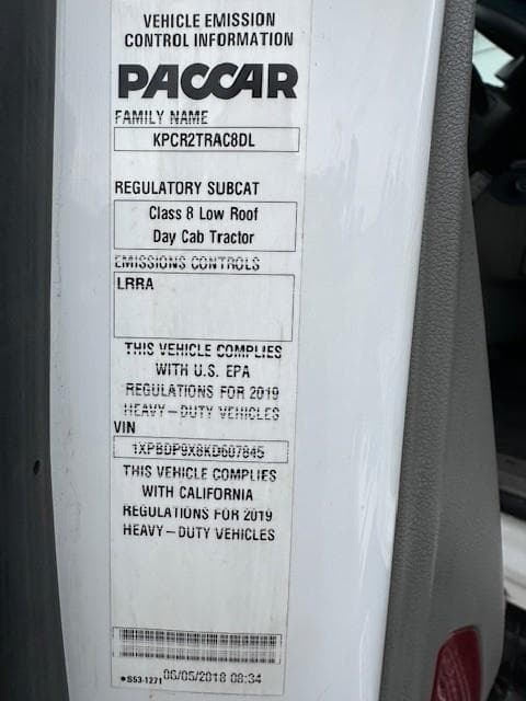 2019 Peterbilt 579 in Fontana, CA — photo 3