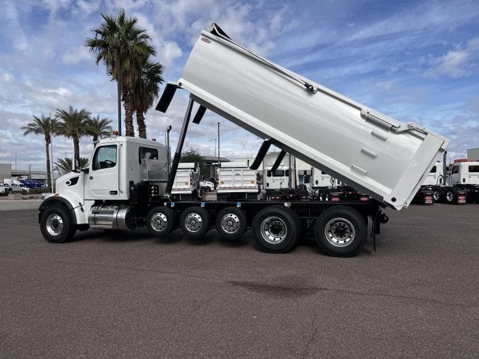 2026 Peterbilt 567 in Tucson, AZ — photo 14