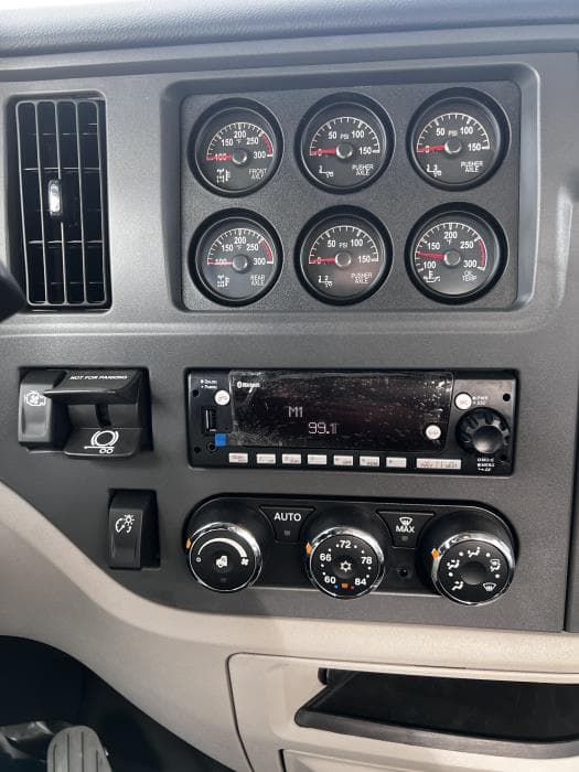 2026 Peterbilt 567 in Tucson, AZ — photo 15