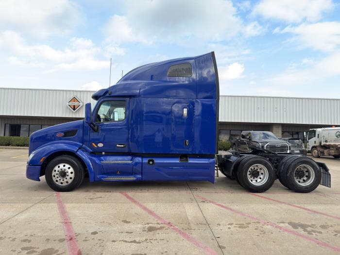 2022 Peterbilt 579 in Lowell, AR — photo 3