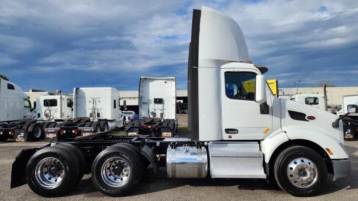 2020 Peterbilt 579 in Jacksonville, FL — photo 7