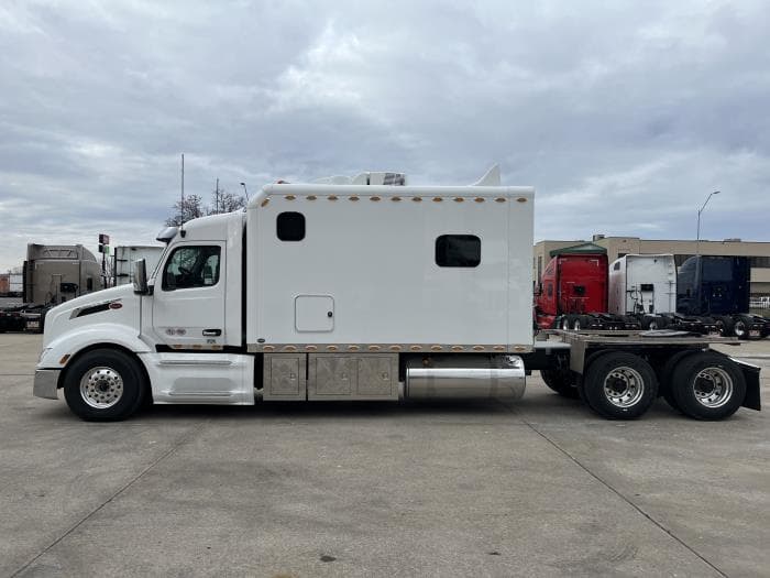 2026 Peterbilt 579 in Kansas City, MO — photo 3