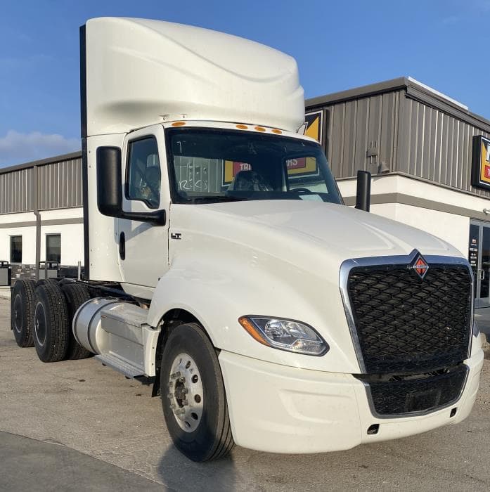2026 International LT in Kansas City, MO — photo 2