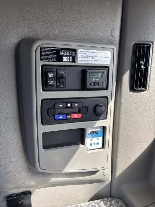 2026 International LT in Kansas City, MO — photo 11