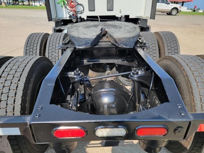 2021 Peterbilt 579 in Tulsa, OK — photo 18