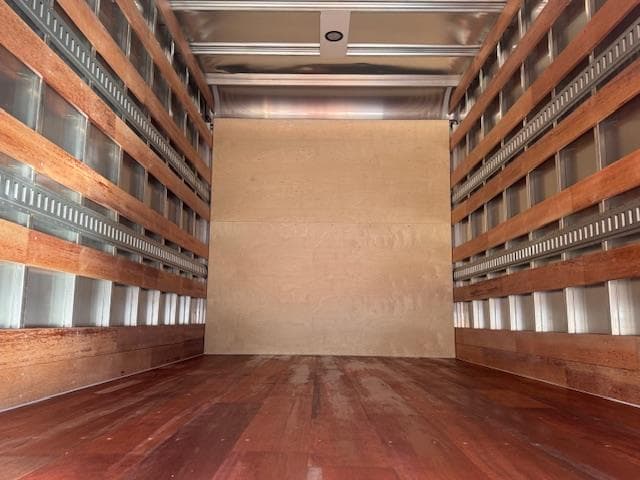 2025 Isuzu NRR in Fontana, CA — photo 9