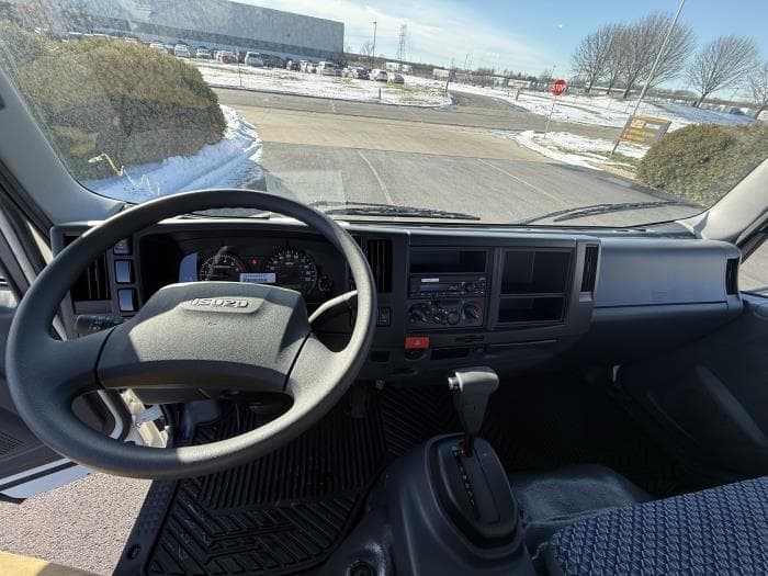 2025 Isuzu NRR in Columbus, OH, OH — photo 13