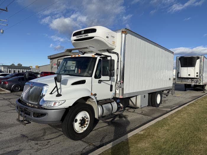 2019 International 4300 — photo 3