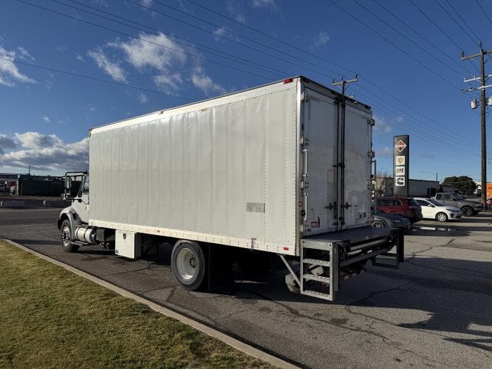 2019 International 4300 — photo 5