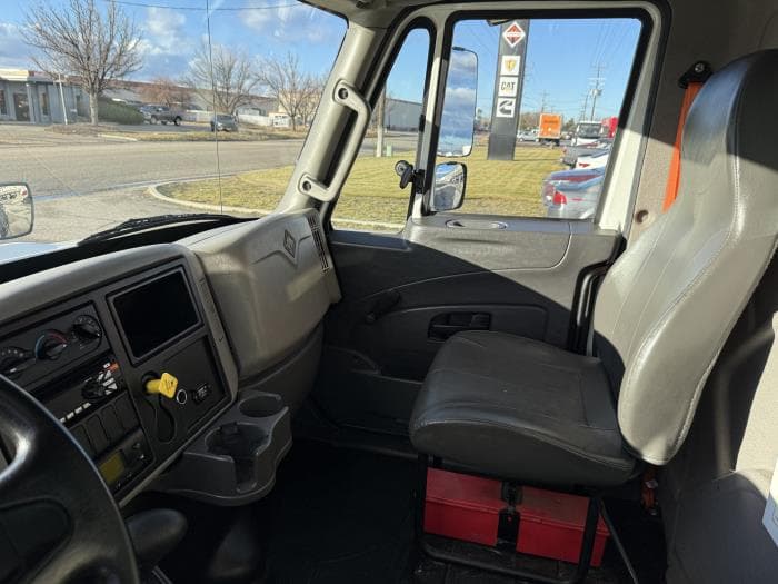 2019 International 4300 — photo 23