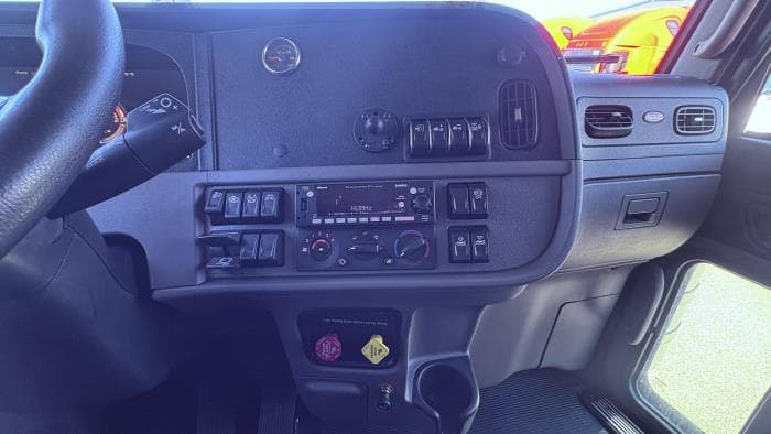 2022 Peterbilt 389 in Jacksonville, FL — photo 20