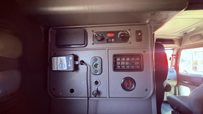 2022 Peterbilt 389 in Jacksonville, FL — photo 15