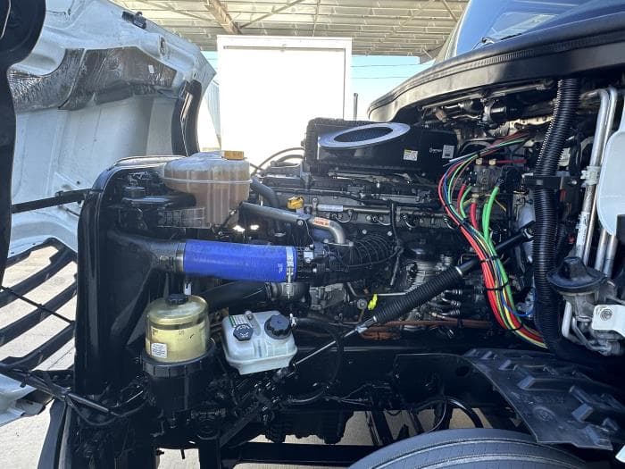 2022 Freightliner Cascadia in San Antonio, TX — photo 10