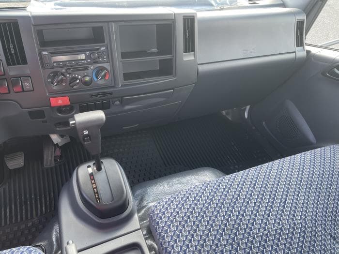 2025 Isuzu NRR in Orlando, FL — photo 10