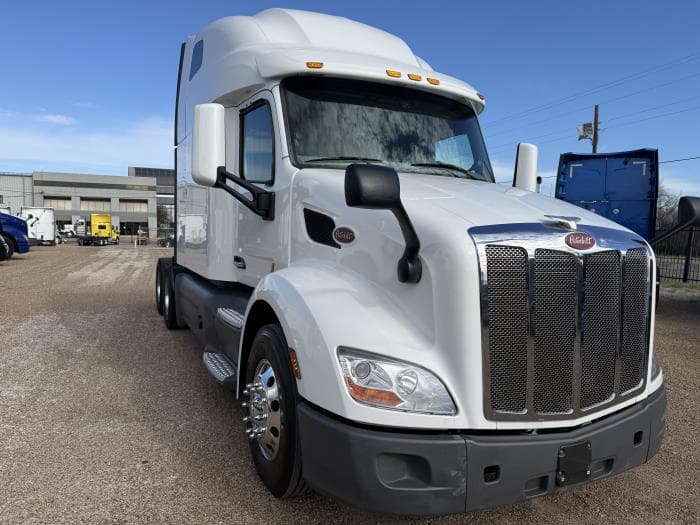2021 Peterbilt 579 in Dallas, TX — photo 37