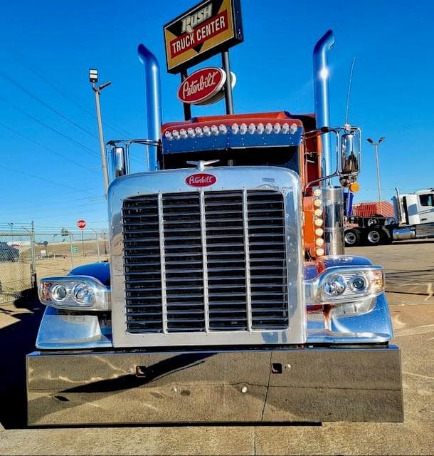 2022 Peterbilt 389 in Tulsa, OK — photo 9