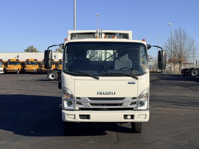 2024 Isuzu NRR in Memphis, TN — photo 9