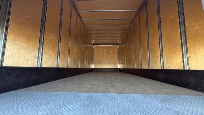 2025 Hino L6 in Dallas, TX — photo 3