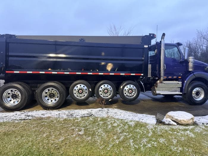 2026 International HX in Dayton, OH — photo 10