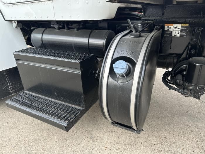 2020 Peterbilt 337 in Houston, TX — photo 26