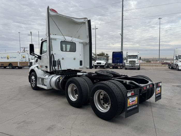 2020 Peterbilt 579 in El Paso, TX — photo 8