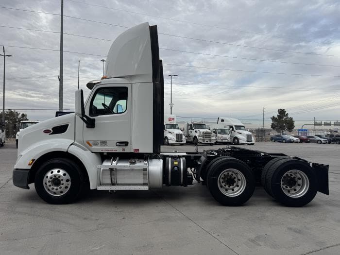 2020 Peterbilt 579 in El Paso, TX — photo 9