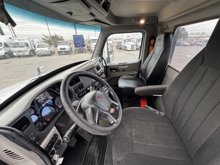 2020 Peterbilt 579 in El Paso, TX — photo 14
