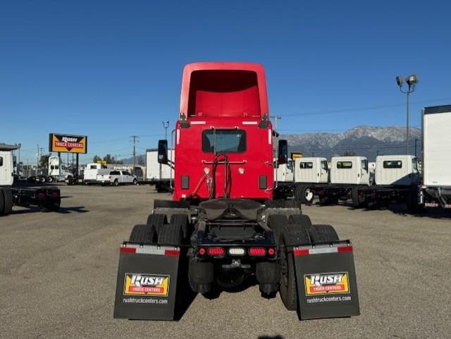 2020 Peterbilt 579 in Fontana, CA — photo 11