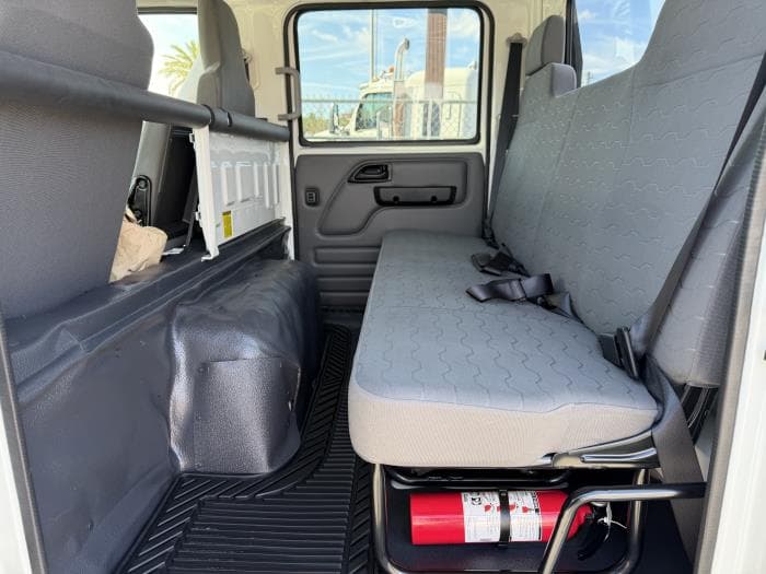 2026 Isuzu NRR in Orlando, FL — photo 10