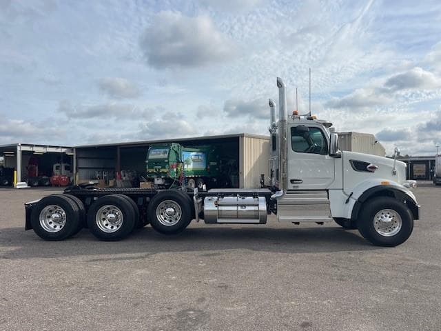 2026 Peterbilt 567 in Tampa, FL — photo 6