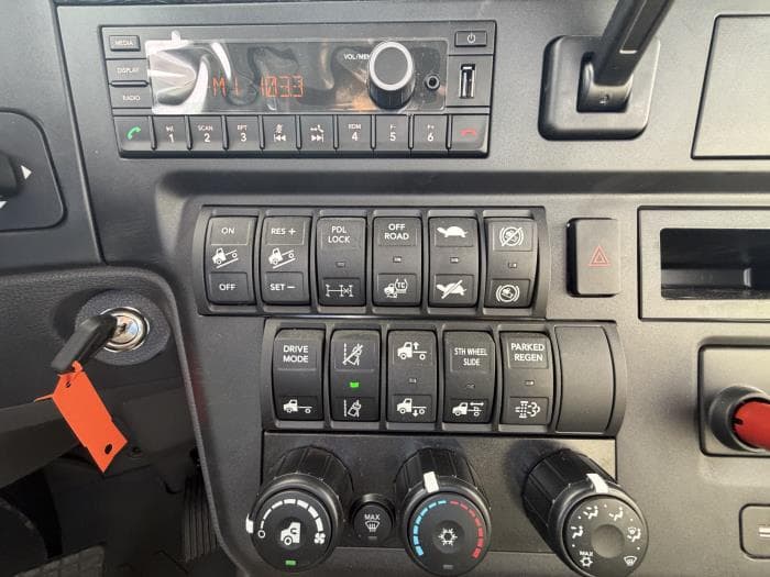 2026 International LT in Richmond, VA — photo 14