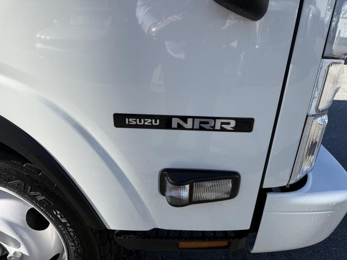 2025 Isuzu NRR in Whittier, CA — photo 10
