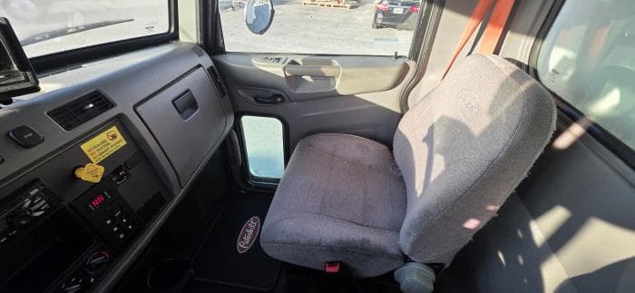 2020 Peterbilt 337 in Jacksonville, FL — photo 19
